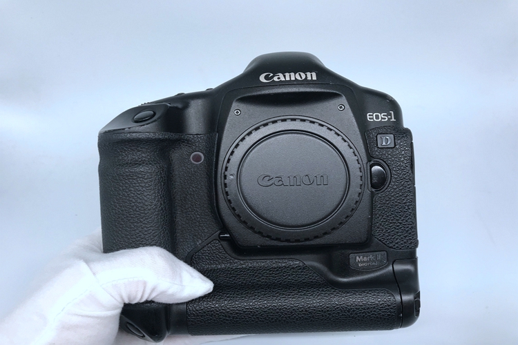 【85新canon佳能 1d2 eos-1d mark ii机身小兔子单反