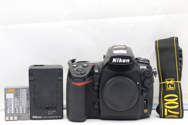 94新二手 nikon尼康 d700 单机 快门17700多次(3776)【京】