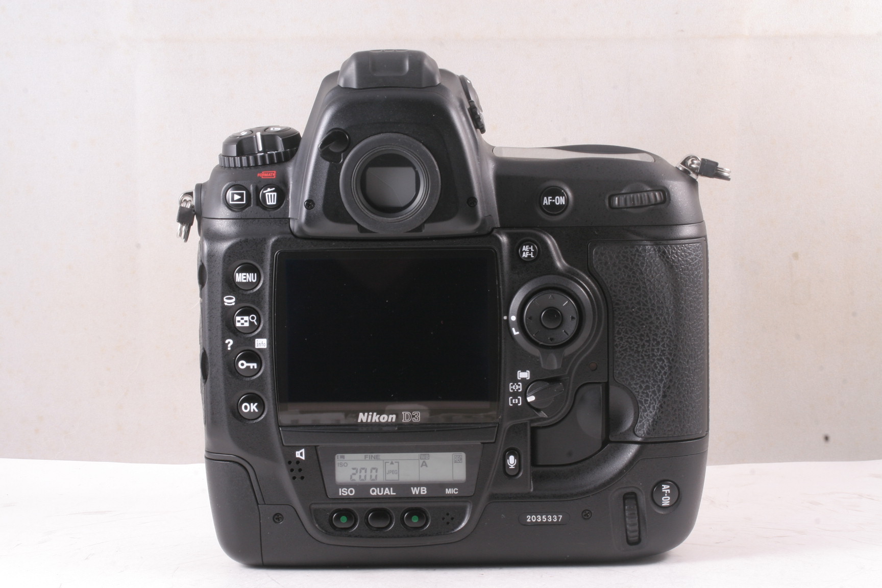 97/尼康 d3 机身 全幅数码 ( 全套包装 ) 快门次数2942多张
