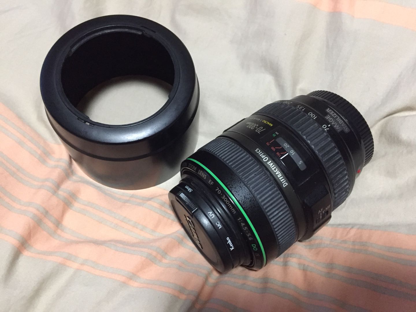  Canon EF 70-300mm f/4.5-5.6 DO IS USM (small green)