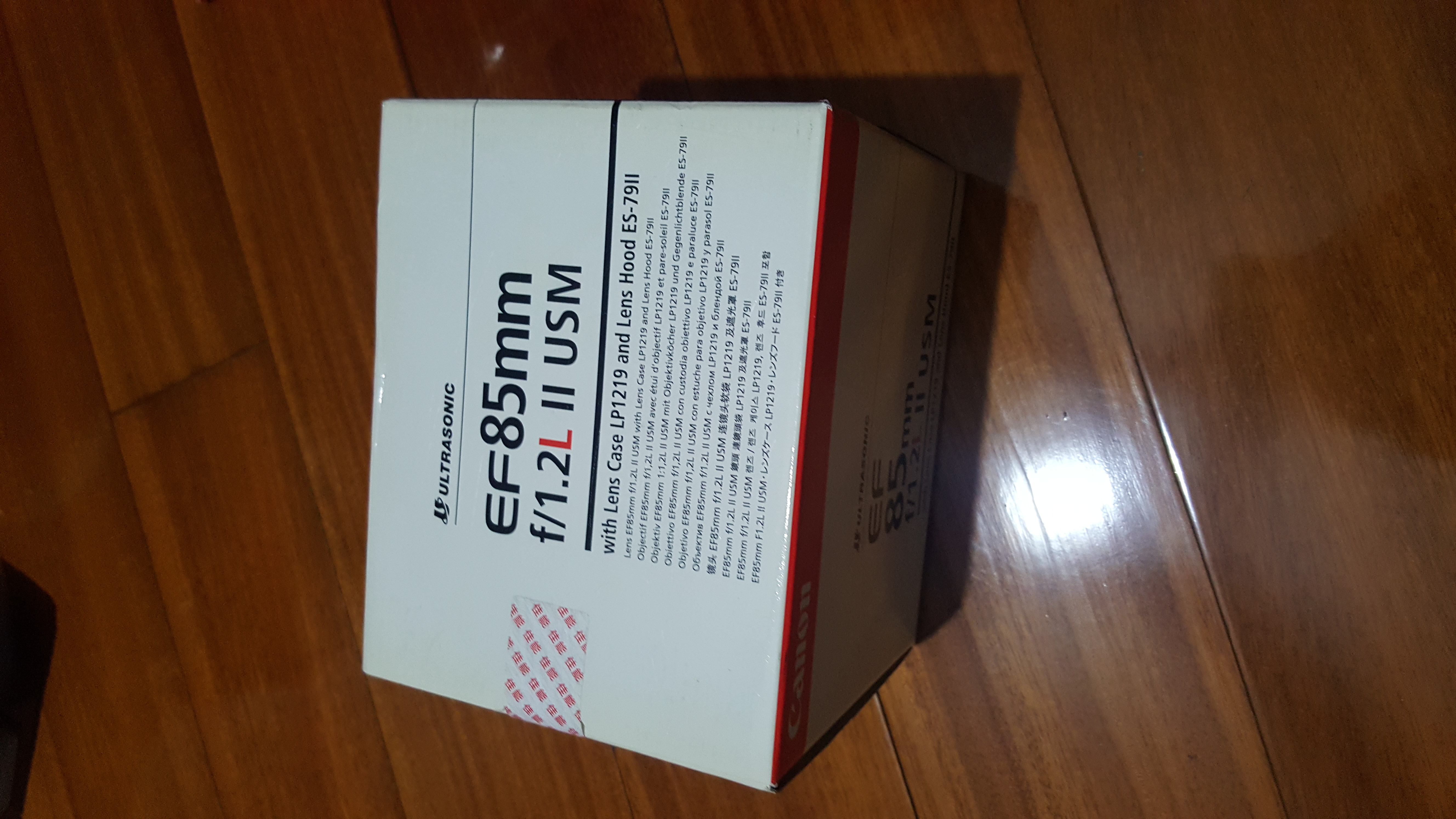 佳能 EF 85mm f/1.2 L II USM 远摄定焦镜头