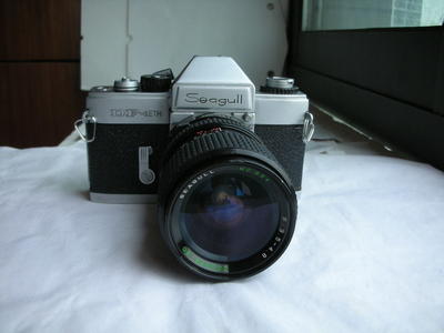 很新海鸥DF--1ETM金属制造单反相机带28--80mm镜头，收藏使用