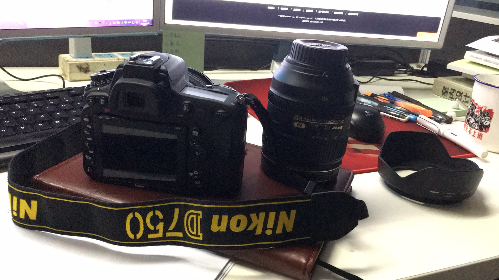 尼康 D750套机（24-120mm F4镜头）+SM 50mm F1.4G镜头+佳能G11