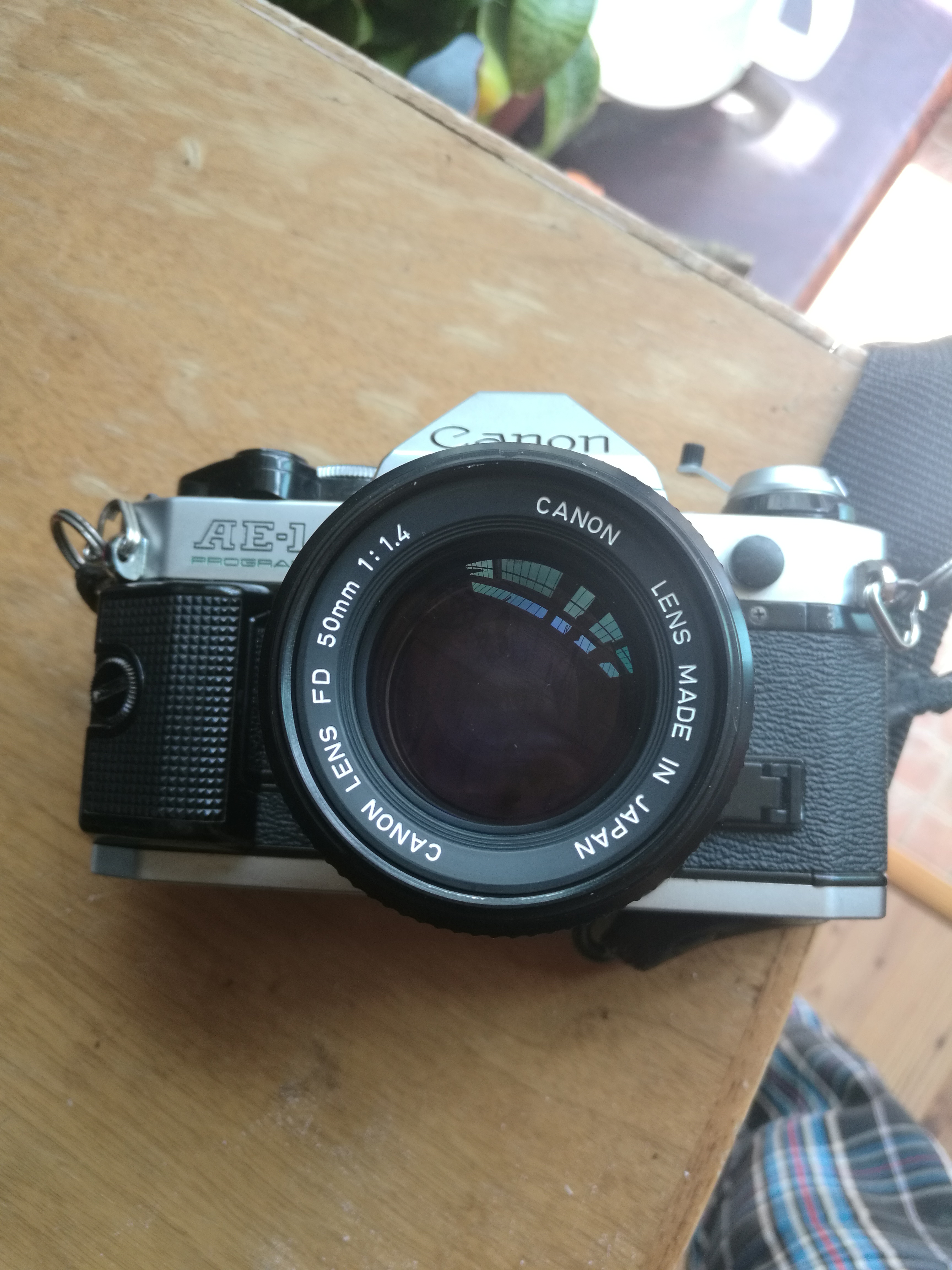  Canon AE-1 P with Canon FD50mm/F1.4 and Tenglong 28-80 lens
