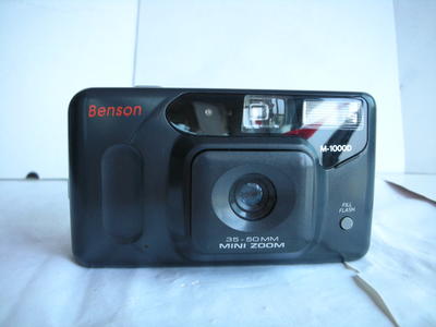 很新BENSON牌袖珍胶片相机，收藏使用
