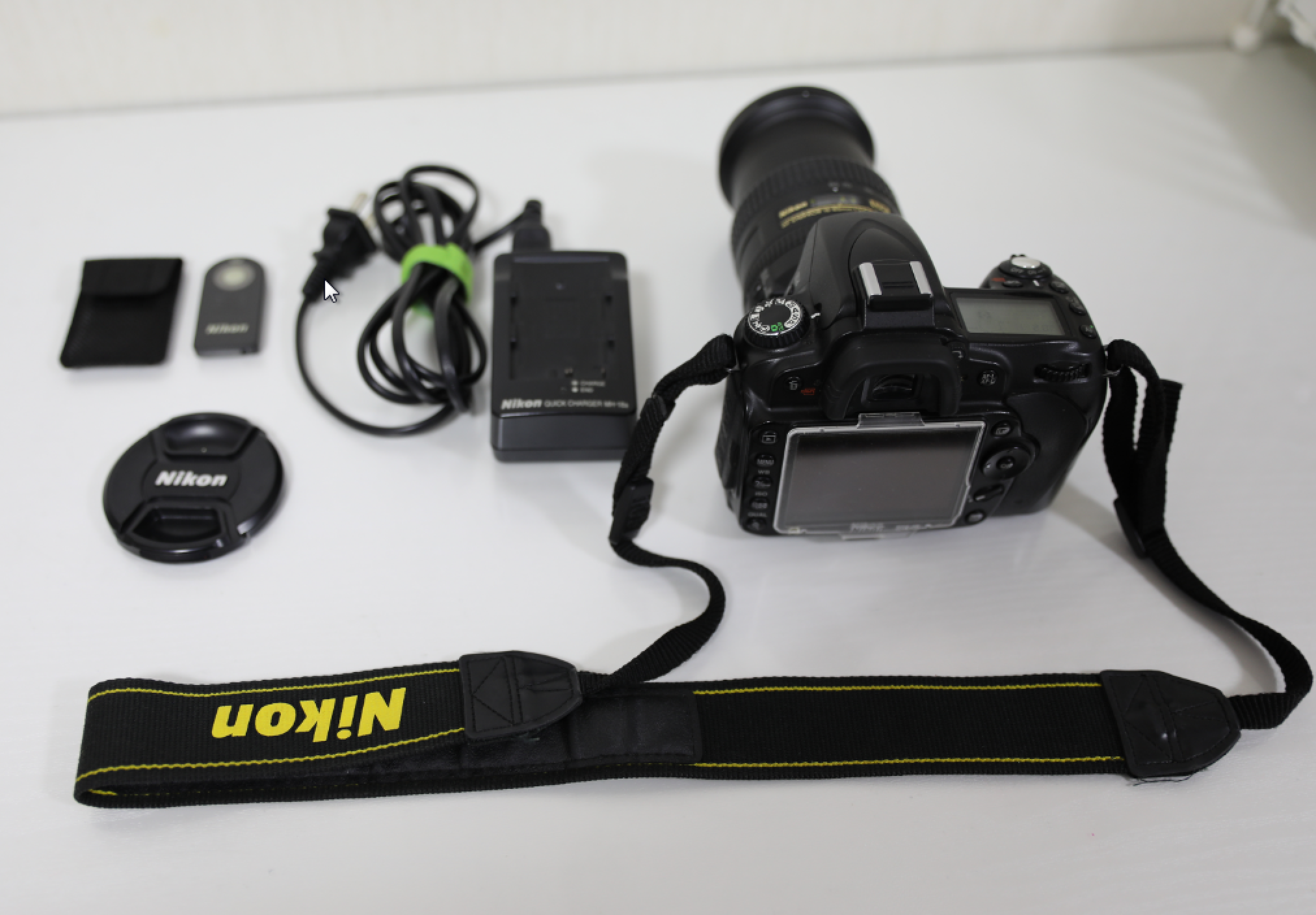 出售个人自用尼康D90+16-85镜头