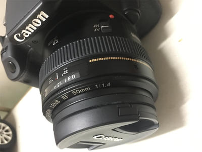 佳能 650D 配定焦镜头 EF 50mmf/1.4 USM 送专业相机背包