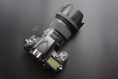 出售尼康D800，适马S50A镜头，打包出，求购索尼A72。