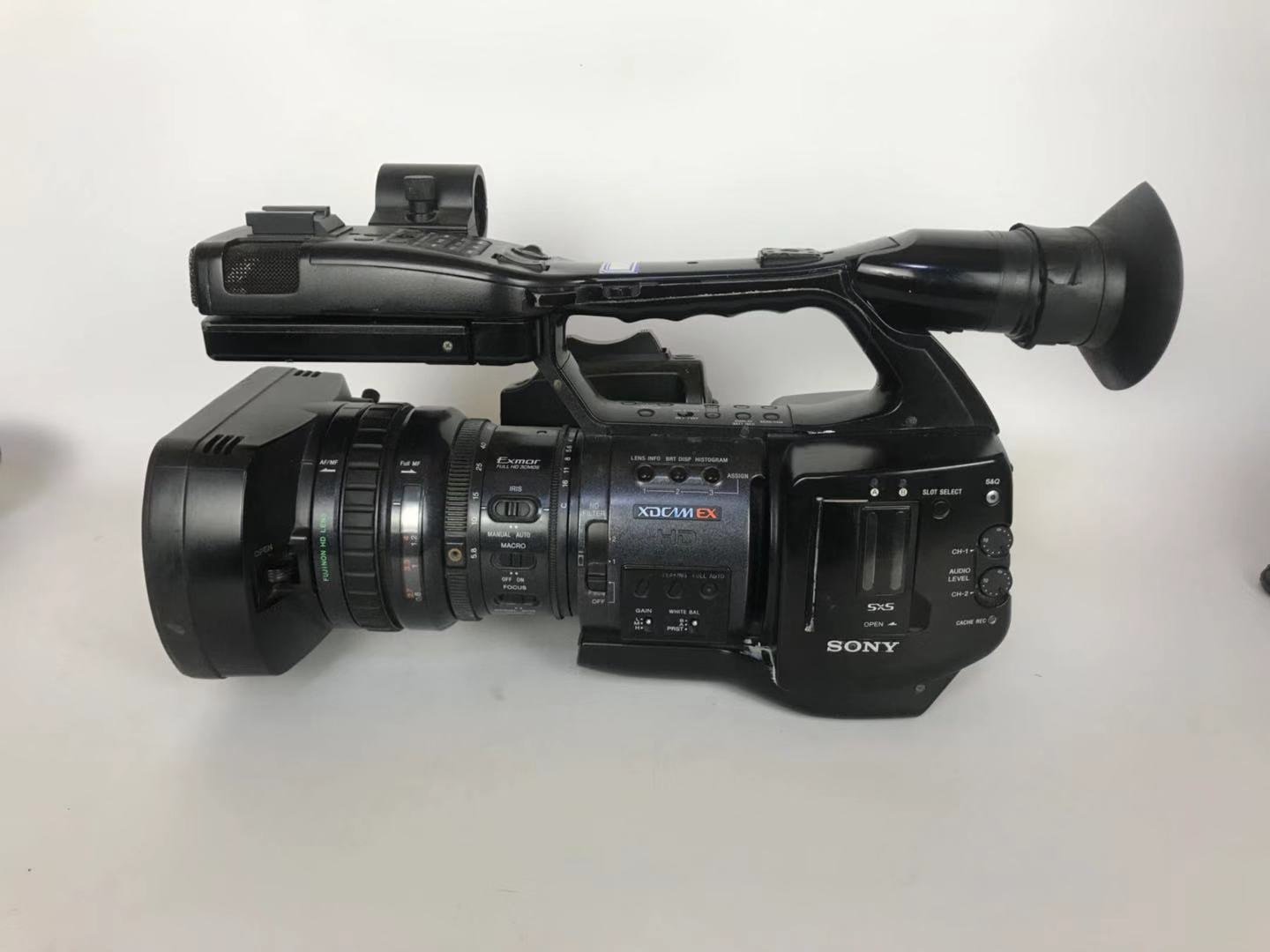 索尼 PMW-EX1R 出售一台索尼EX1R摄像机