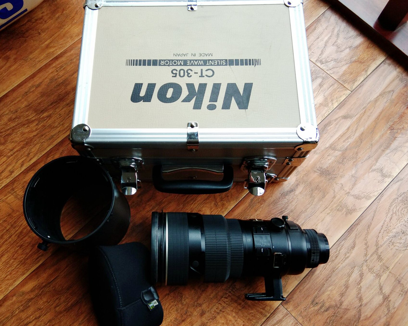 尼康 300mm f/2.8G ED-IF II