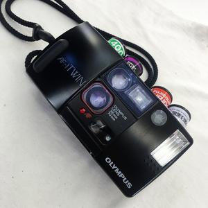 奥林巴斯Olympus AF-1 TWIN 135胶片机 双定焦防水傻瓜机胶卷相机