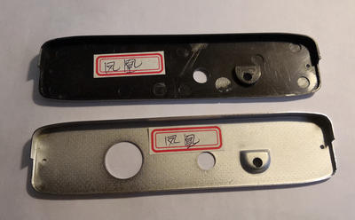 凤凰胶片相机用的“”底盖“”金属的50元包邮；塑料的35元包邮。