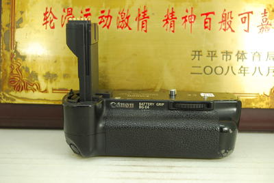  佳能 BG-E4 原厂手柄 电池盒 适用于 佳能 5D 全画幅单反相机