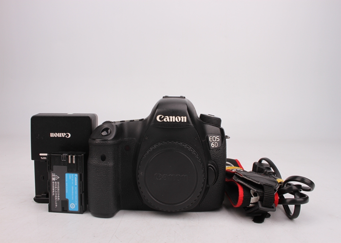 90新二手Canon佳能 6D 单机 高端单反相机 006002津