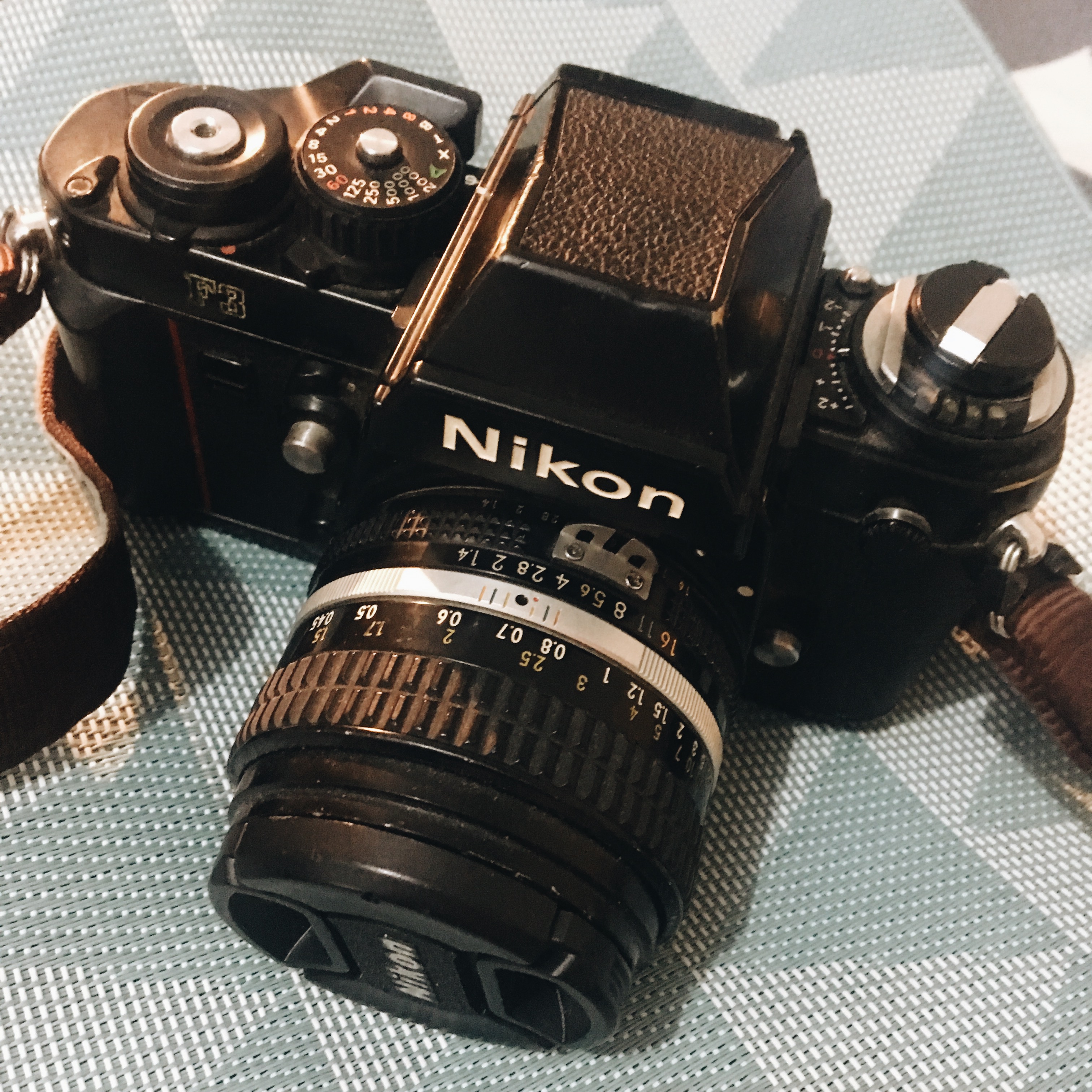  80% new Nikon F3 with 50 1.4 lens film feed