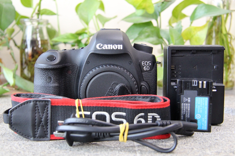94新二手Canon佳能 6D 单机 高端单反相机 回收 003188