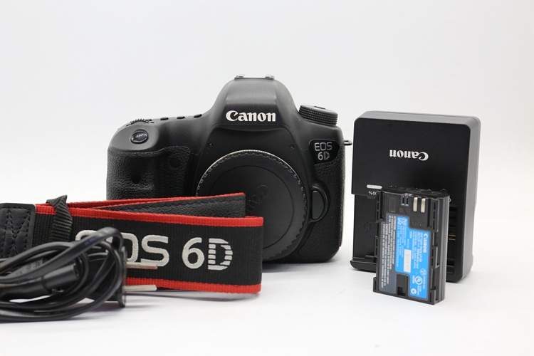 95新二手Canon佳能 6D 单机 高端单反相机可回收018339
