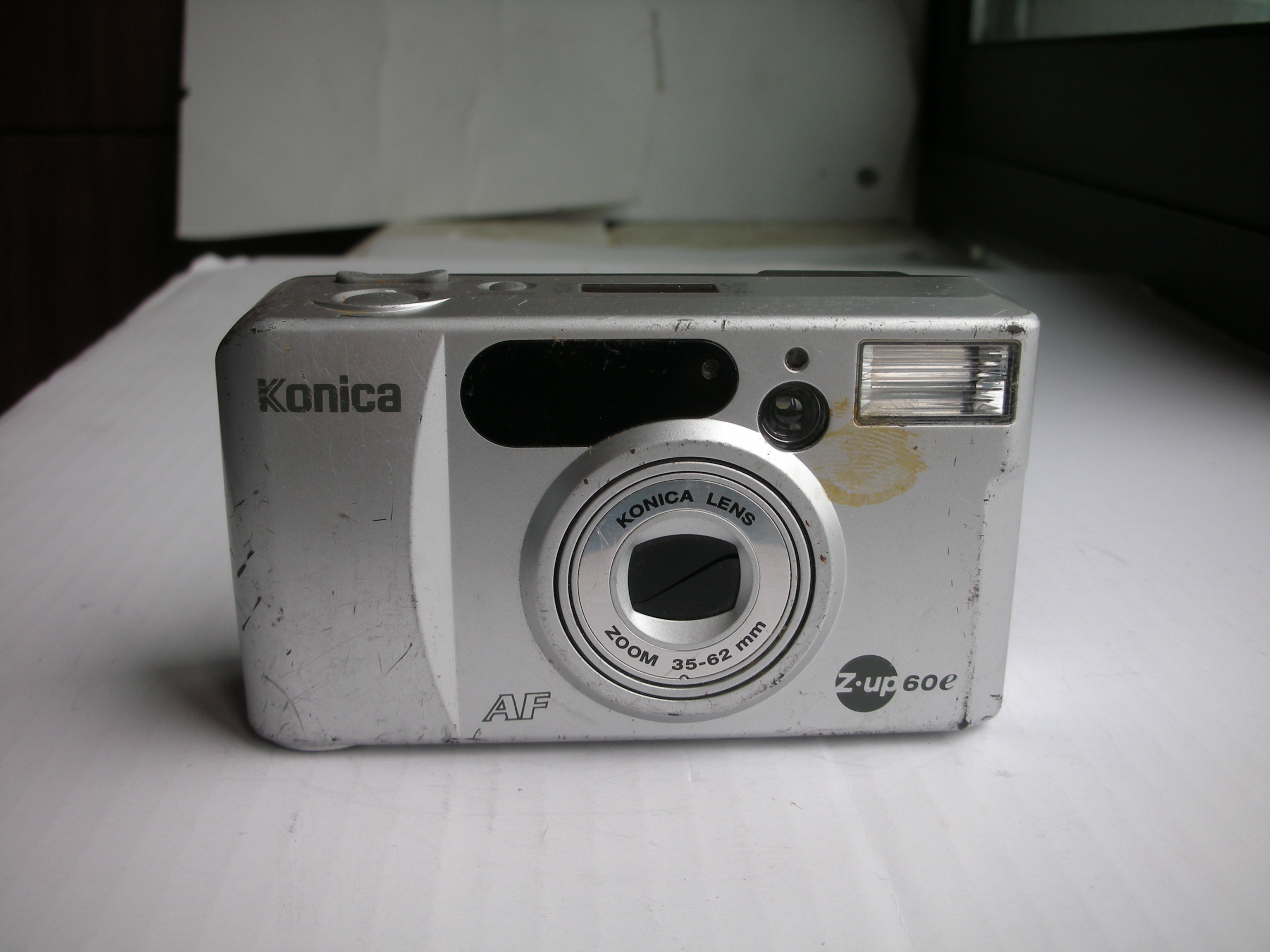 较新柯尼卡ZUP-60e自动对焦自动曝光便携式相机