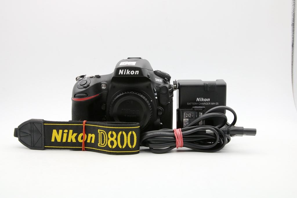 95新二手Nikon尼康 D800 单机 快门18500次 004975