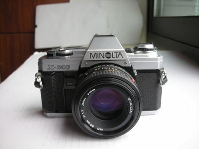 很新美能达X300相机带50mmf1.7镜头，收藏使用