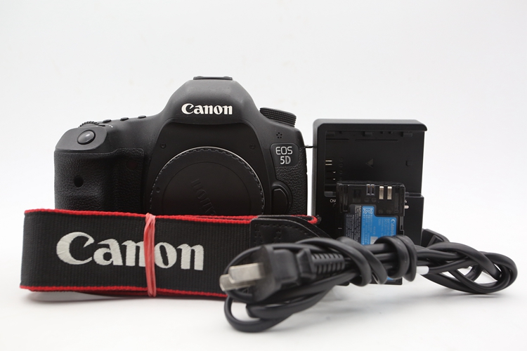 95新二手 Canon佳能 5D3 单机 高端单反 无敌三 回收001858	
