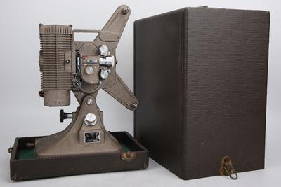 90新二手Keystone 吉斯通 8mm古董电影放映机带箱功能完好 1869
