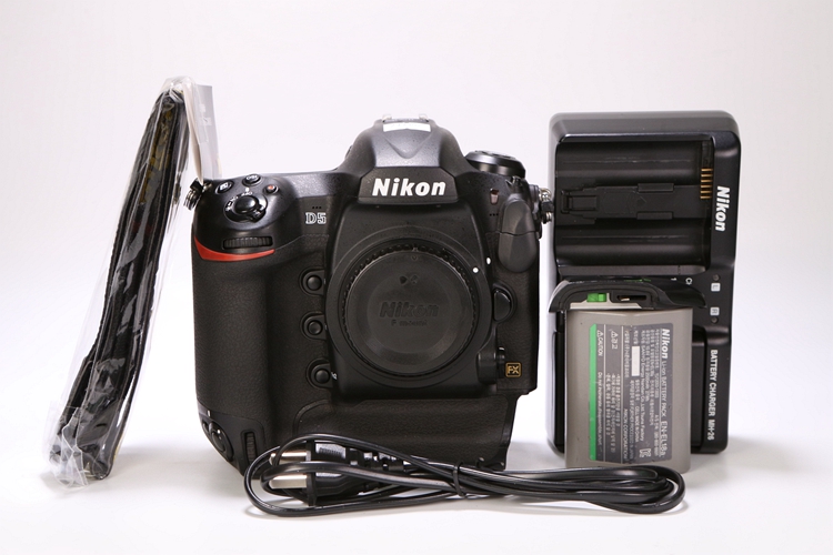 95新二手Nikon尼康 D5 单机身 快门19500多次 XQD版回收000323