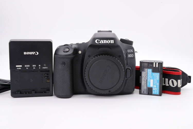 95新二手 Canon佳能 80D 单机 专业单反相机 回收 002233