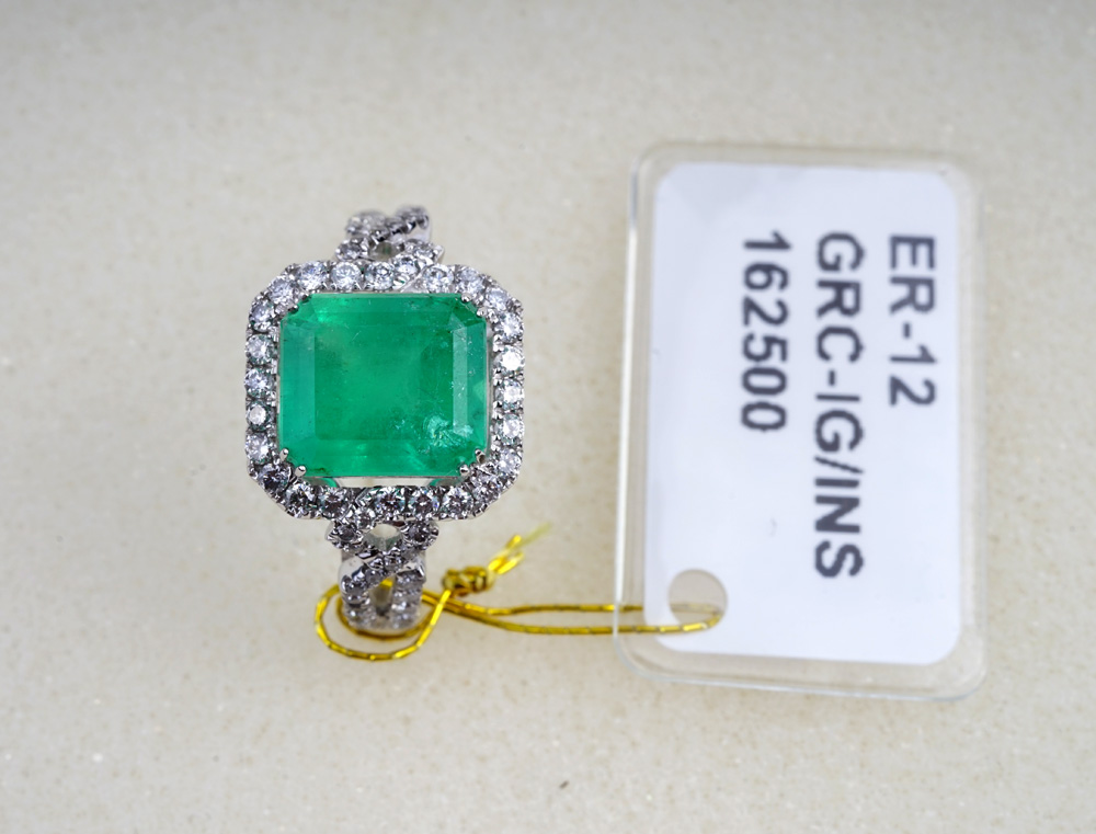 【特价】顶级赞比亚祖母绿宝石白金镶美钻戒指ER-12 E3.04