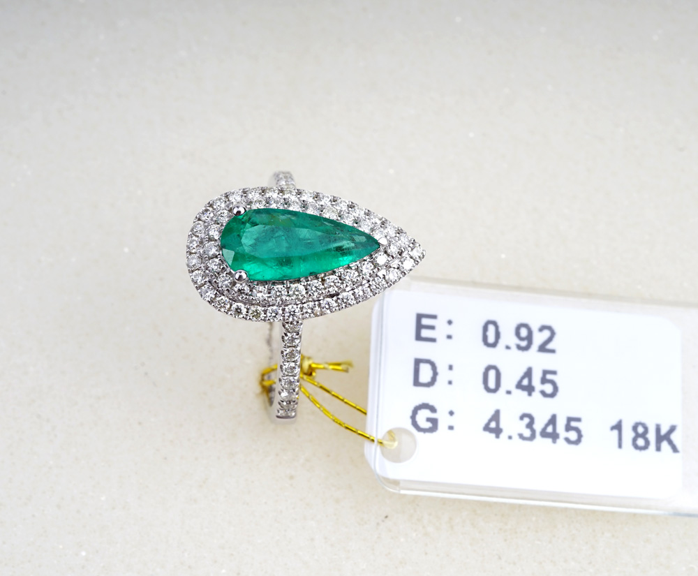 【特价】顶级赞比亚祖母绿宝石 美钻白金戒指 NJH08013 E0.92