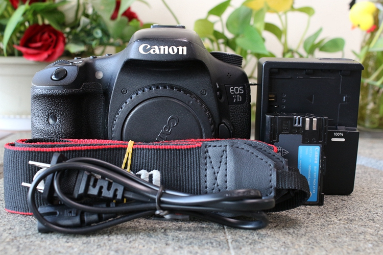85新二手 Canon佳能 7D 单机 中端单反相机 回收001486