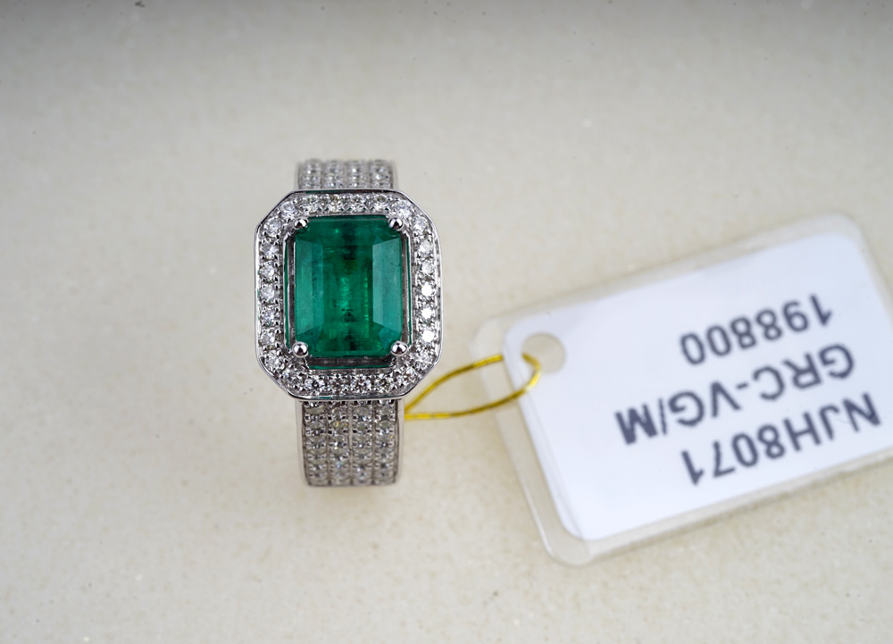 【特价】顶级赞比亚祖母绿宝石美钻白金戒指NJH08071 E1.69