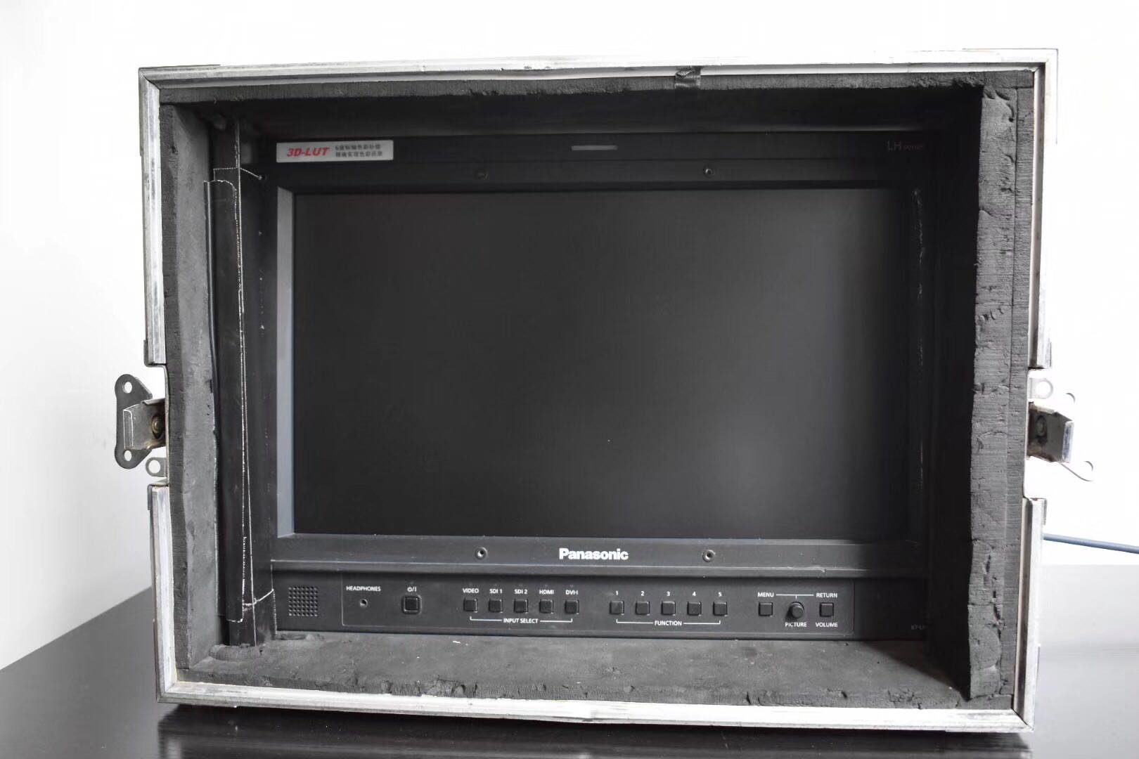  Sold second-hand Panasonic 1850 monitors