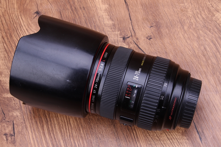 90新二手Canon佳能 24-70/2.8 L USM一代红圈镜头 62306 “寄售”