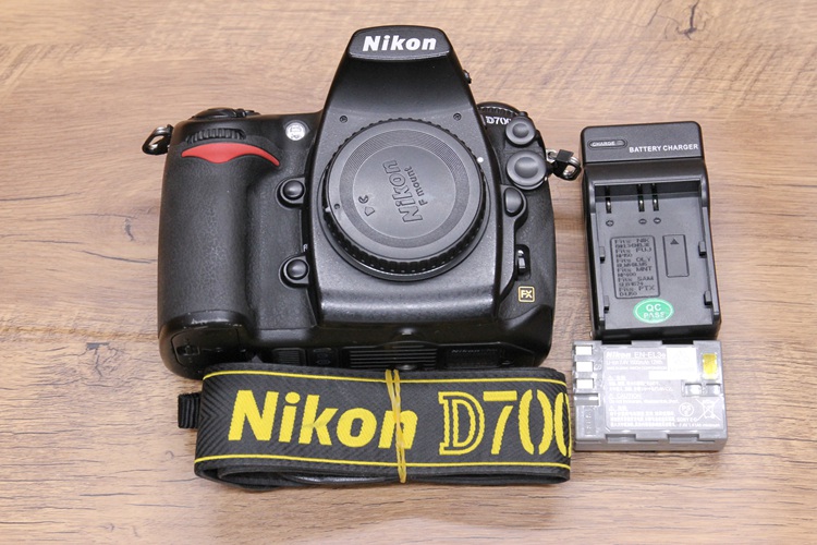 93新二手Nikon尼康 D700 单机 快门29000次回收 183437