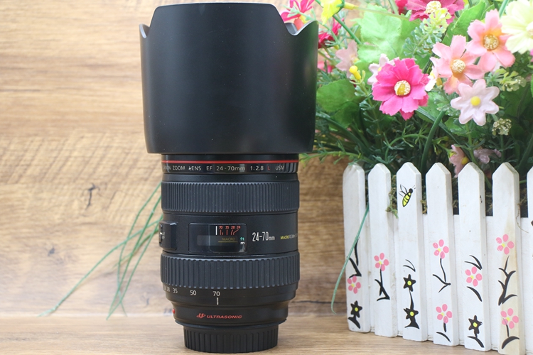 95新二手Canon佳能 24-70/2.8 L USM一代红圈镜头回收070141