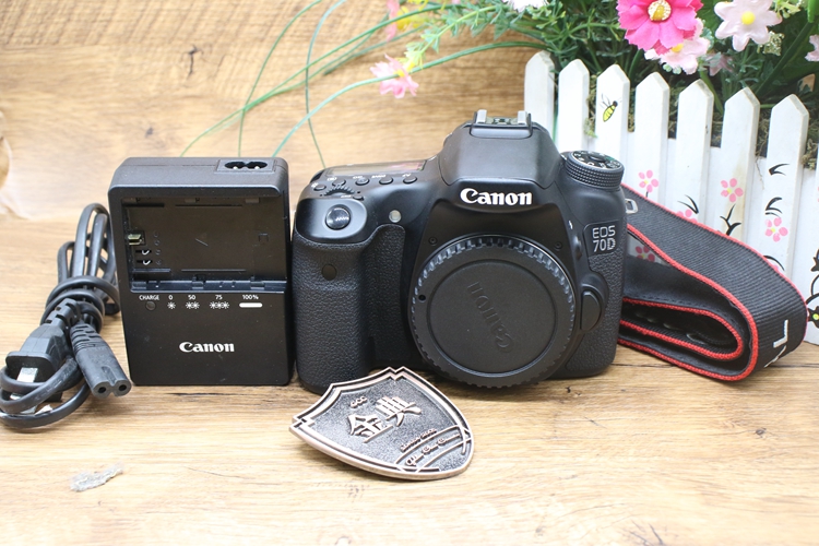 96新二手 Canon佳能 70D 单机 中端单反相机回收 009673