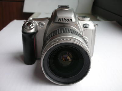 很新尼康Nikon F55D 单反相机带28--80mmG镜头，收藏使用