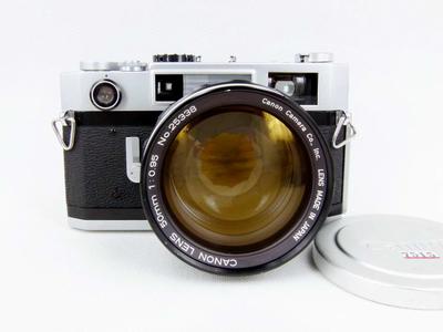 华瑞摄影器材-佳能7S 机身带50/0.95镜头
