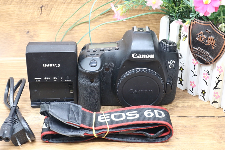 95新二手Canon佳能 6D 单机 高端单反相机 008253