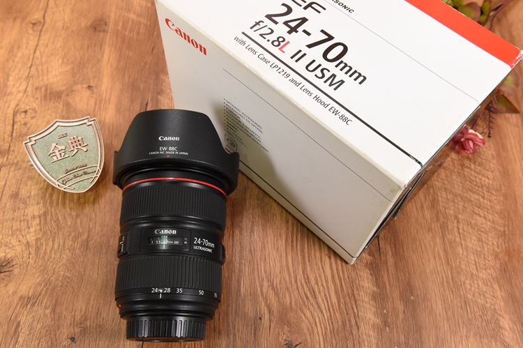 95新二手Canon佳能 24-70/2.8 L II USM二代镜头回收013932