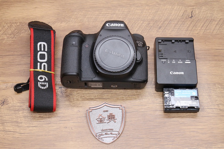95新二手Canon佳能 6D 单机 高端单反相机 004628
