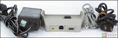 Sony/索尼 数码相机 USB 数据底座UC-TA
