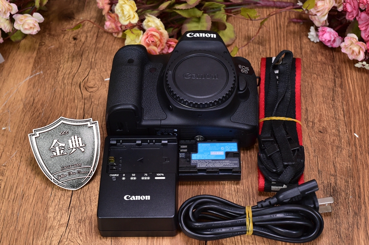 98新二手Canon佳能 6D 单机 高端单反相机 004034