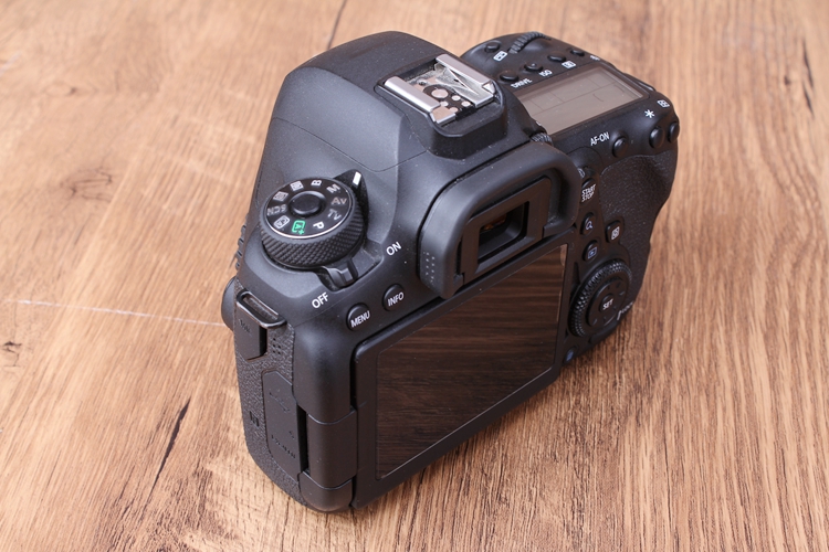 【93新二手canon佳能 6d2 单机 高端单反相机 008437】- 蜂鸟二手交易