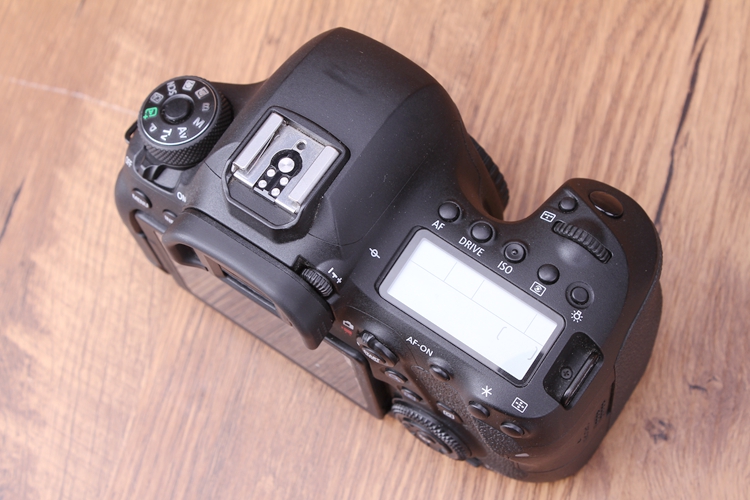 【93新二手canon佳能 6d2 单机 高端单反相机 008437】- 蜂鸟二手交易