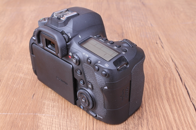 【93新二手canon佳能 6d2 单机 高端单反相机 008437】- 蜂鸟二手交易