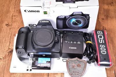 95新二手 Canon佳能 80D 单机 专业单反相机 005735