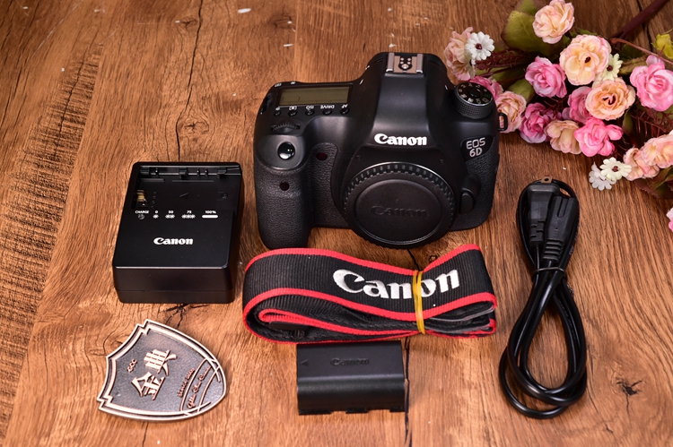 95新二手Canon佳能 6D 单机 高端单反相机 002231
