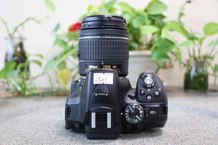 【95新尼康 d5300 套18-55镜头快门数2501次 uv镜411525 559811】